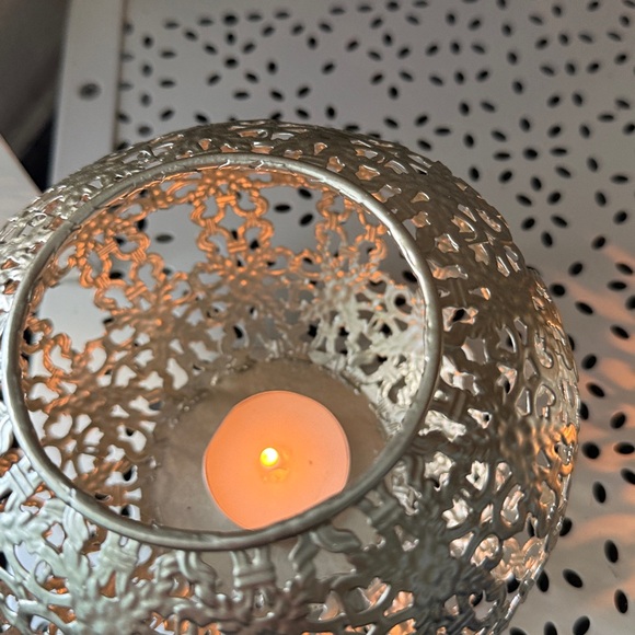 Three Hands Corp Elegant Silver Tone Decorative Lanterns Set -2 - Picture 5 of 13